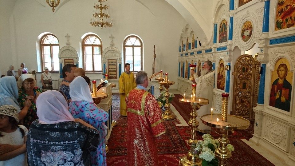 Причастие на день всех святых, в земле Российской просиявших – 3 июля 2016 г.